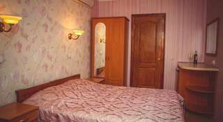 Гостиница Гостевой дом Башня Севастополь Двухместный номер с 2 отдельными кроватями-2