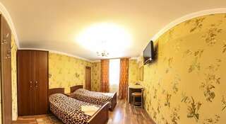 Гостиница Гостевой дом Башня Севастополь Двухместный номер с 2 отдельными кроватями-1
