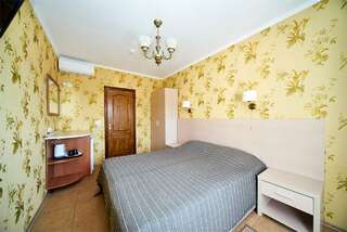 Гостиница Башня Севастополь Стандартный 2-х местный номер с двуспальной кроватью-7